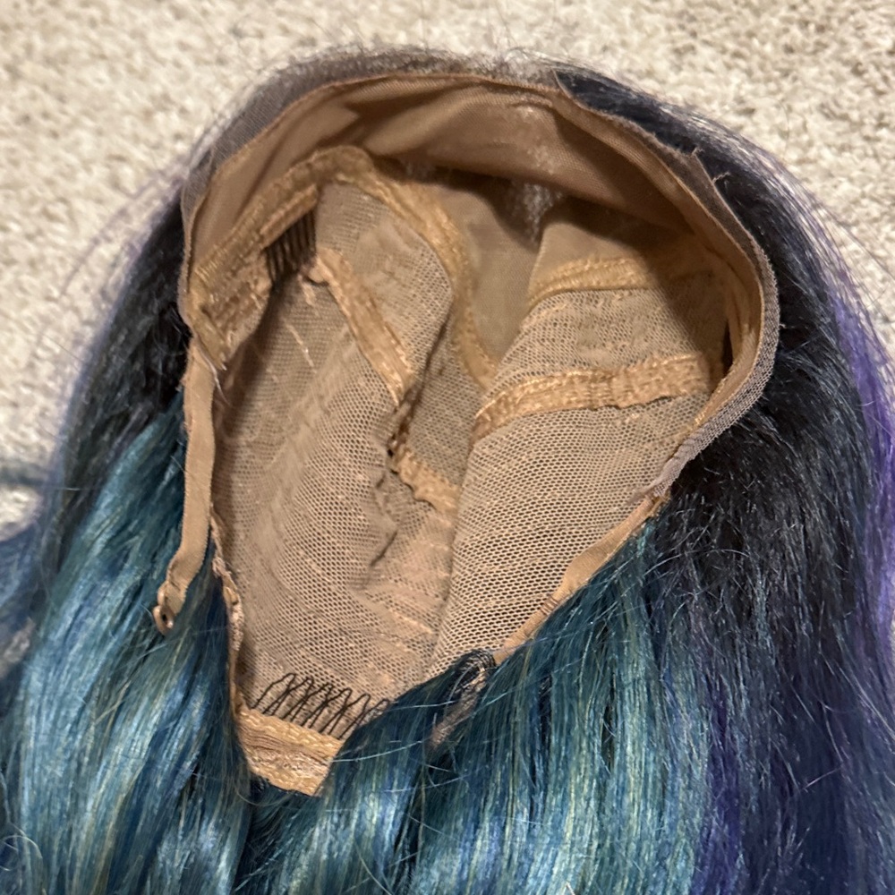 Nixie- Sassy Misfits Teal-Blue Wig - Picture 3 of 6